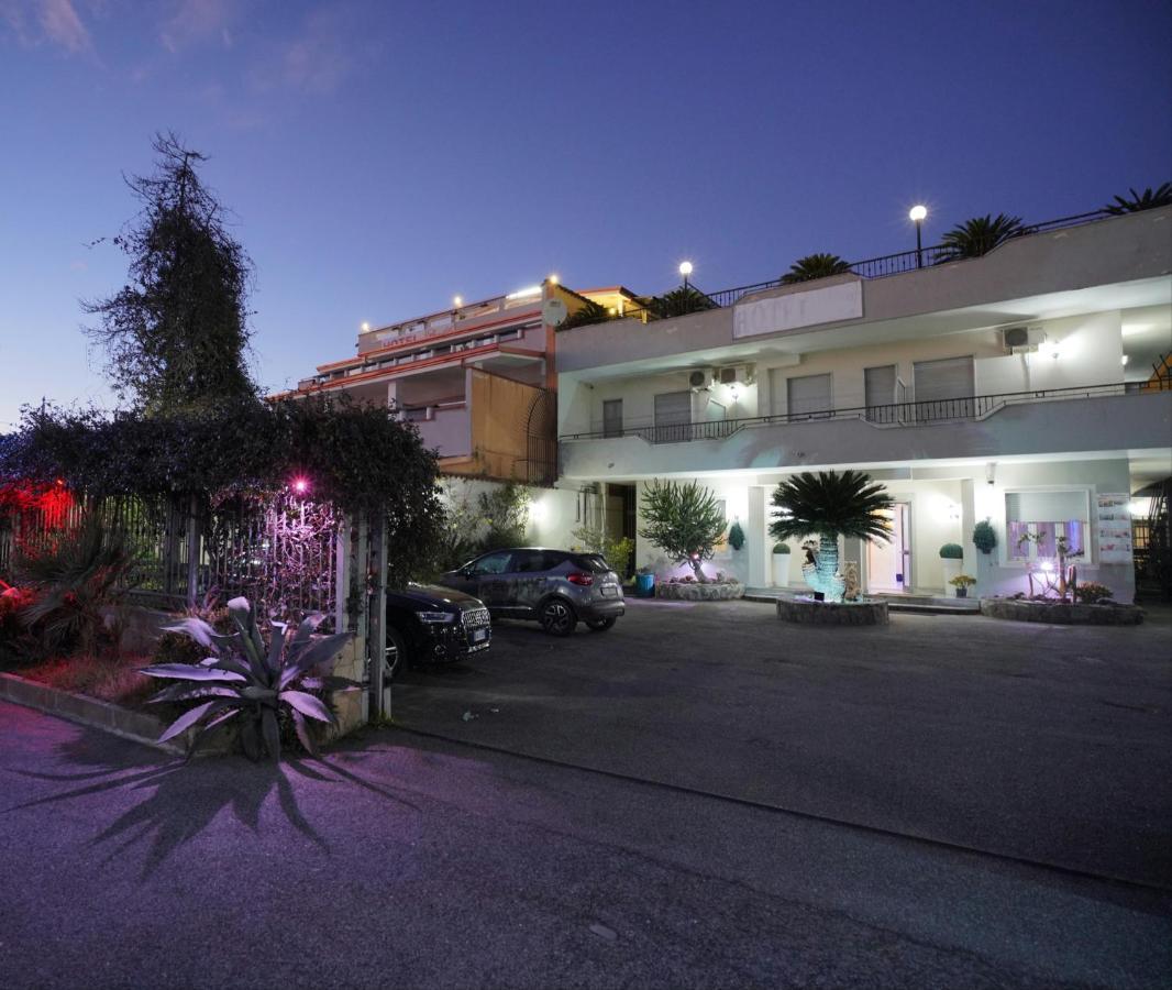 Hotel Stefany ลาโกปาเตรีย ภายนอก รูปภาพ